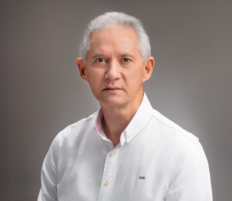 Economista Ng Cortinas cita las razones del alza del dólar