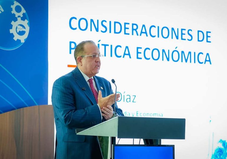 Magín Díaz reafirma la estabilidad de la RD y llama a evitar el pesimismo económico