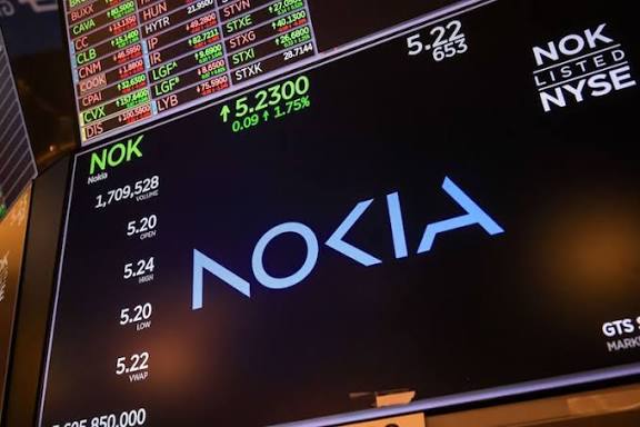 Nokia dejará de cotizar en la Bolsa de París el 31 de diciembre de 2025 tras casi 10 años en el parqué galo