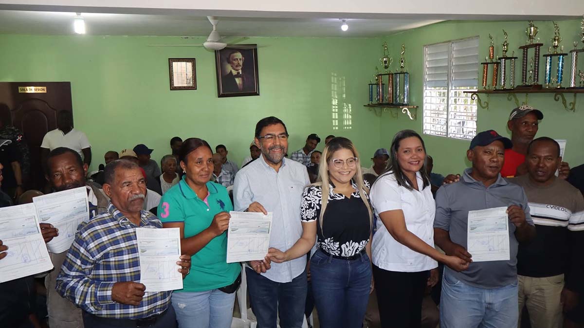 Por tercera vez Gobierno realiza pagos Agricultores en Azua afectados por crecidas aguas presa Monte Grande Por tercera vez Gobierno realiza pagos Agricultores en Azua afectados por crecidas aguas presa Monte Grande