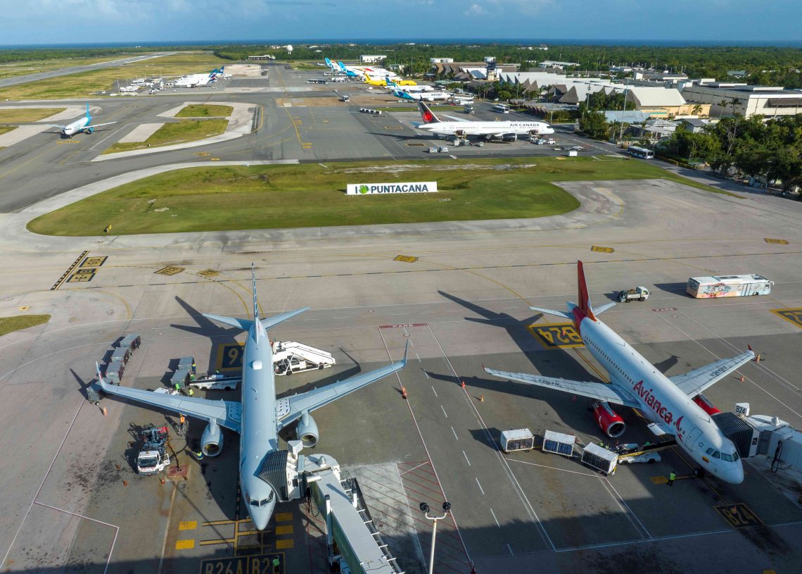 Aeropuerto de Punta Cana registra 896 vuelos semanales