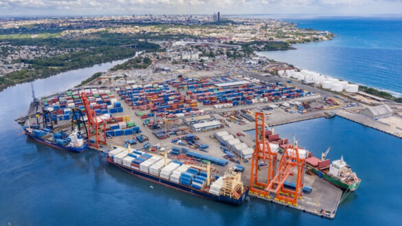 Aduanas cierra 2025 con récord de recaudaciones y transfiere RD$4,100 millones adicionales al Gobierno