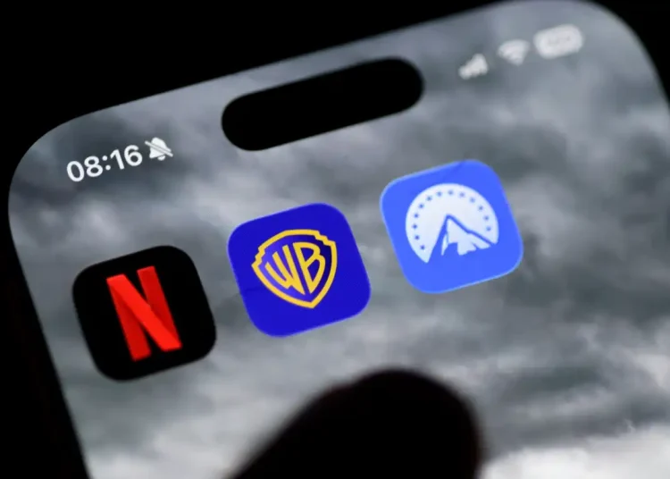 Warner Bros rechaza la última oferta de Paramount, a pesar de la garantía personal de Larry Ellison