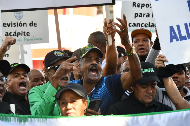 ANPA realiza marcha en protesta por mejores condiciones de vida para los profesionales ANPA realiza marcha en protesta por mejores condiciones de vida para los profesionales