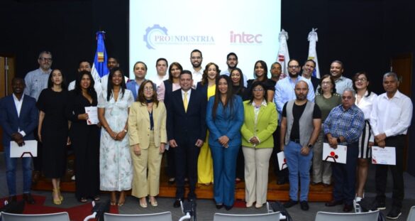 Proindustria e INTEC certifican profesionales del sector manufacturero