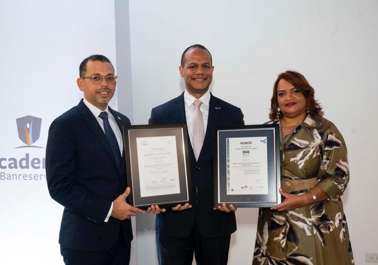 Banreservas obtiene certificación ISO 9001 enmacroproceso de Gestión de la Excelencia Operacional Banreservas obtiene certificación ISO 9001 enmacroproceso de Gestión de la Excelencia Operacional