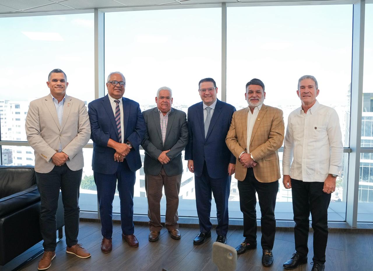 MICM y detallistas avanzan en agenda común sobre Ley de Residuos Sólidos MICM y detallistas avanzan en agenda común sobre Ley de Residuos Sólidos