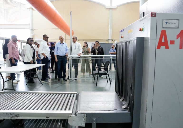 Nelson Arroyo traza los lineamientos de su gestión, con énfasis en las recaudaciones y lucha contra ilícitos Nelson Arroyo traza los lineamientos de su gestión, con énfasis en las recaudaciones y lucha contra ilícitos