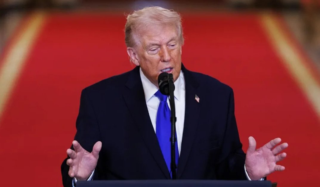 Trump califica de “pequeño fallo” el alza de la gasolina tras conflicto con Irán