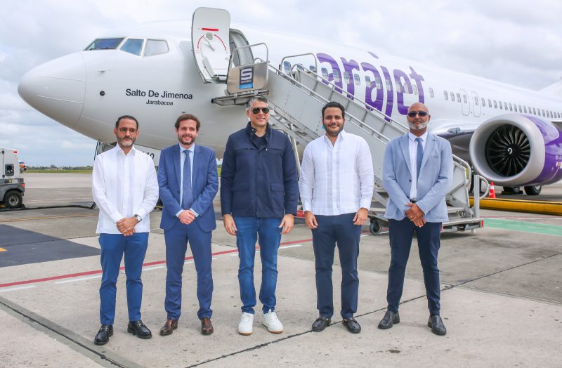 Arajet proyecta 2 millones de pasajeros y aporte 1.4 % al PIB con su aeronave 14 «Salto de Jimenoa»