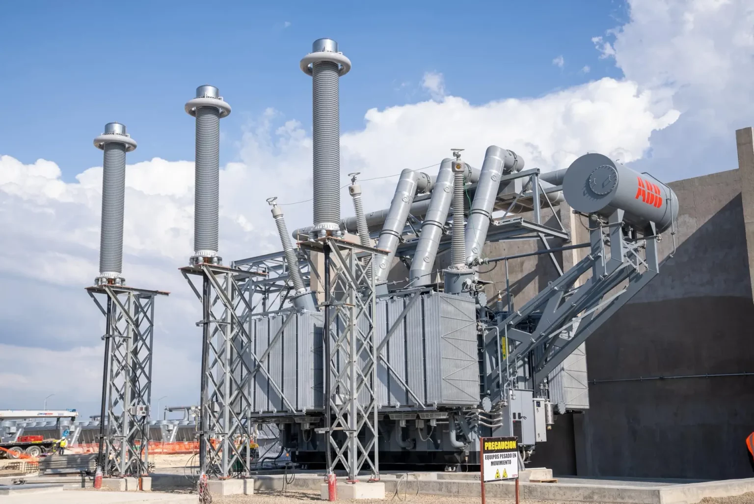 Central Manzanillo Power Land entra en operación con 440 MW al sistema eléctrico nacional Central Manzanillo Power Land entra en operación con 440 MW al sistema eléctrico nacional