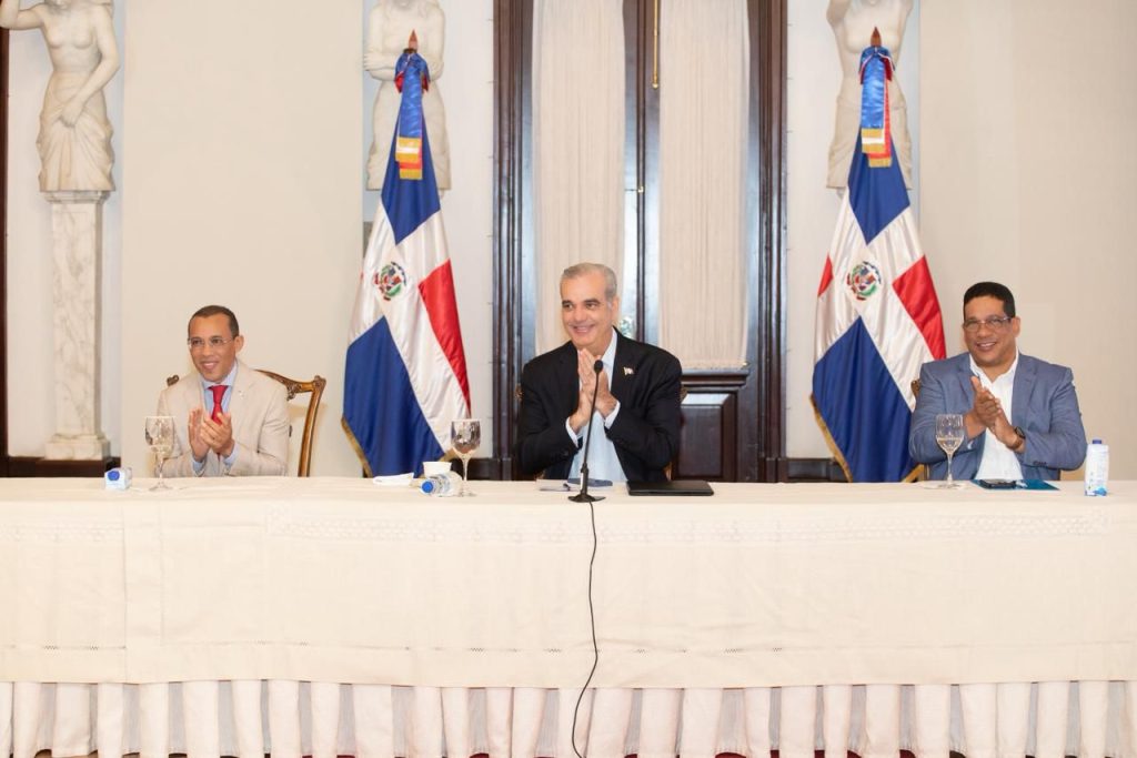 Gobierno lanza INFOPAGO y da un paso firme hacia la transparencia del Estado dominicano Gobierno lanza INFOPAGO y da un paso firme hacia la transparencia del Estado dominicano