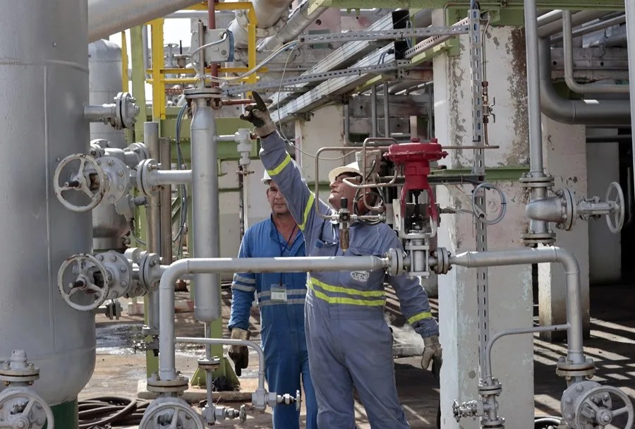 El petróleo sigue su escalada: el de brent ya cotiza por encima de los 107 dólares