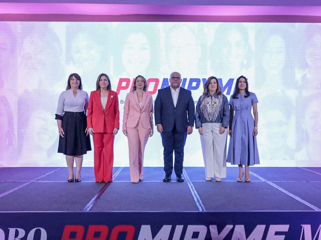 Promipyme impulsa inclusión financiera femenina con foro que reúne a líderes del sector y el Gobierno