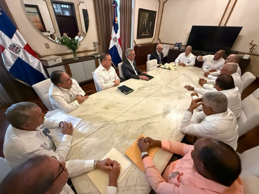 Autoridades y productores acuerdan fortalecer institucionalidad del sector arrocero