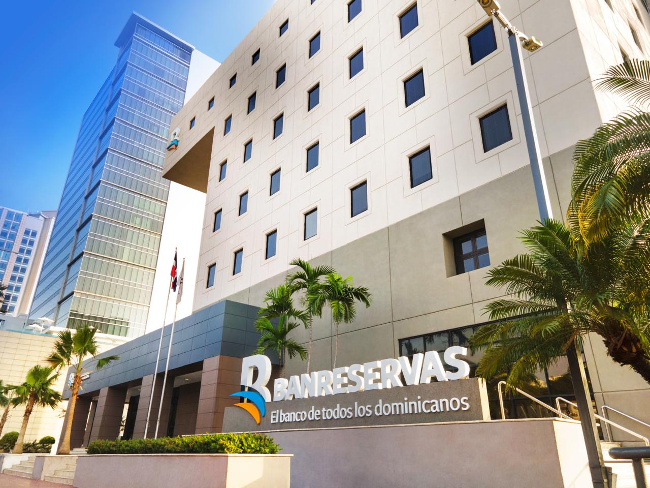 Banreservas selecciona cinco equipos para el Programa de Incubación Cree 2026
