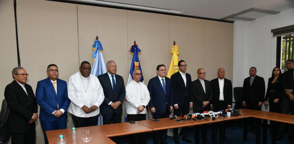 Gobierno dialoga con la Conferencia del Episcopado sobre impacto conflicto Medio Oriente