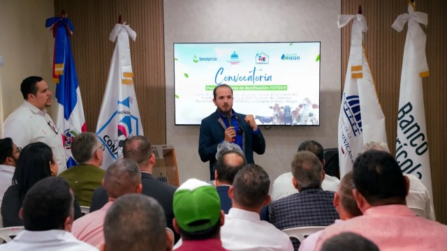 Gobierno destina RD$30 millones para dinamizar sector lechero con riego tecnificado