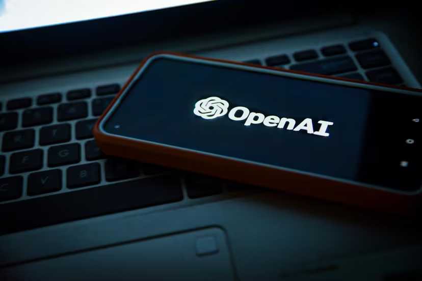 OpenAI trabaja en un smartphone propio impulsado por un agente de IA, según el analista Ming-Chi Kuo