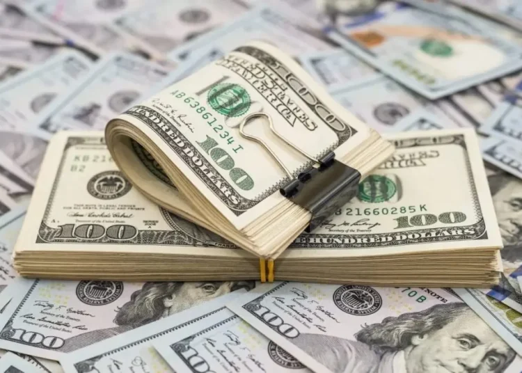 Venezuela inyecta US$330 millones para sostener el bolívar