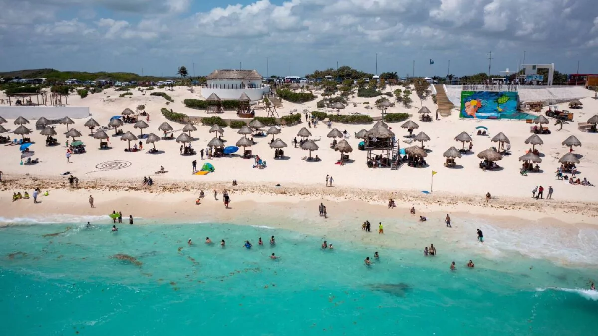 Quintana Roo, en sureste de México, espera más de 1.2 millones de turistas en Semana Santa Quintana Roo, en sureste de México, espera más de 1.2 millones de turistas en Semana Santa