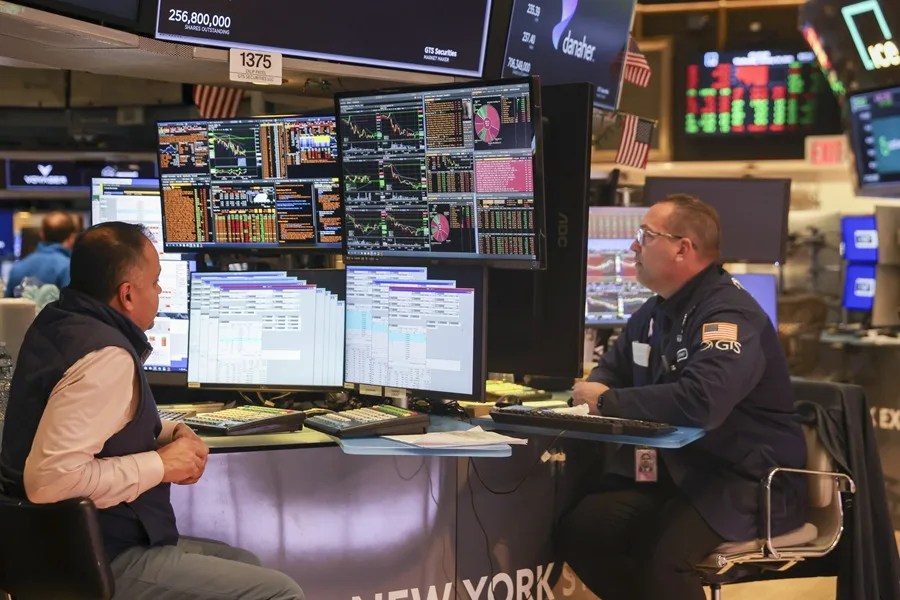 Wall Street cierra en verde y con nuevos récords tras ampliar EE.UU. la tregua con Irán