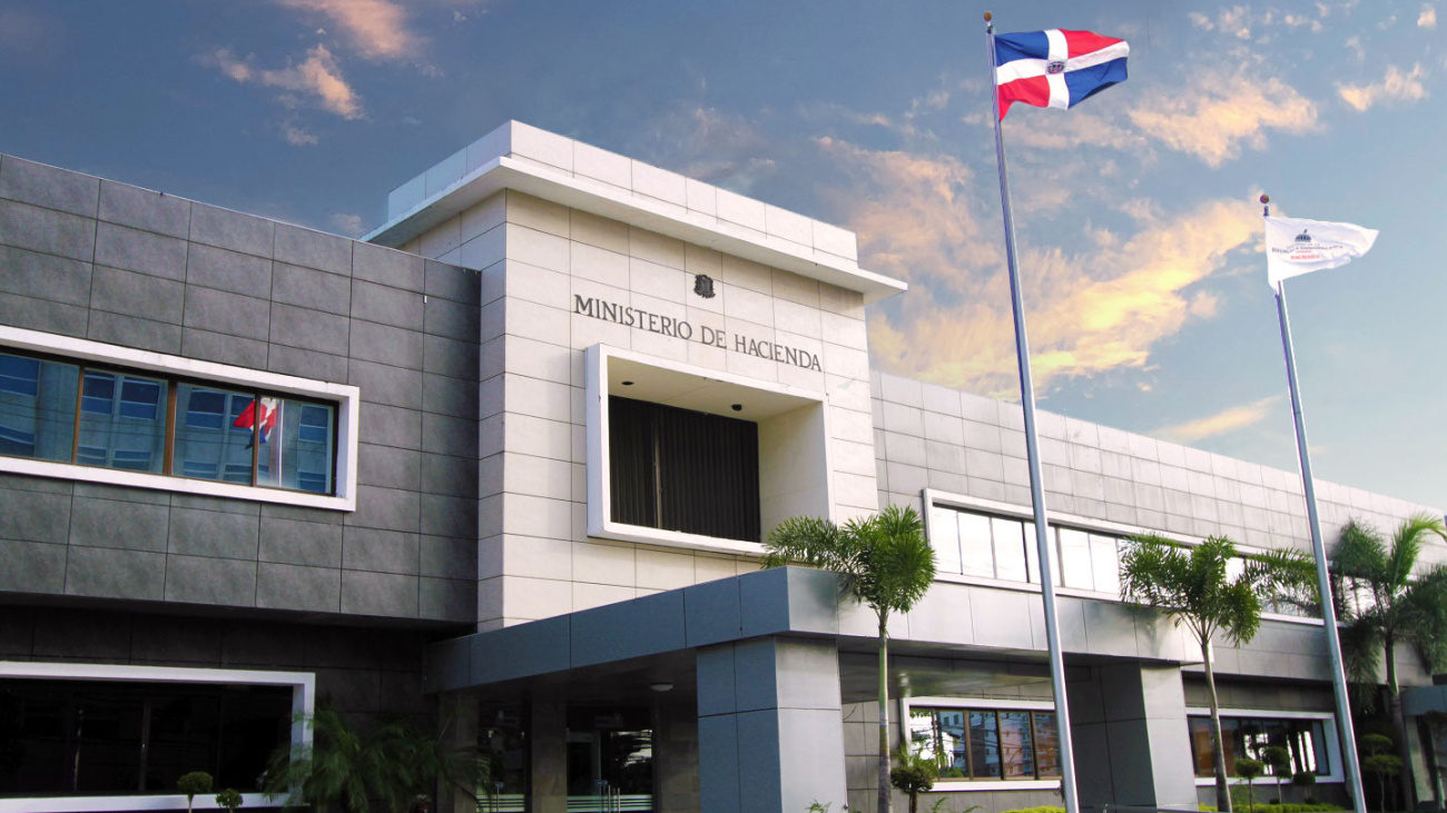 Pobreza monetaria baja 2.6 puntos porcentuales durante el primer trimestre de este año Pobreza monetaria baja 2.6 puntos porcentuales durante el primer trimestre de este año