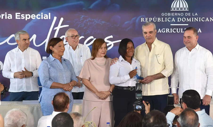 Ministerio de Agricultura afirma transformación del campo es una obligación nacional y garantiza estabilidad alimentaria del país