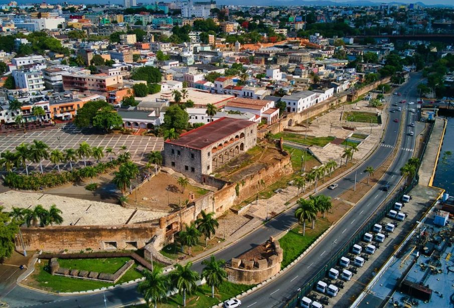 Hoteles de la Ciudad Colonial tendrán ofertas especiales por Turizoneando Verano 2026 Hoteles de la Ciudad Colonial tendrán ofertas especiales por Turizoneando Verano 2026