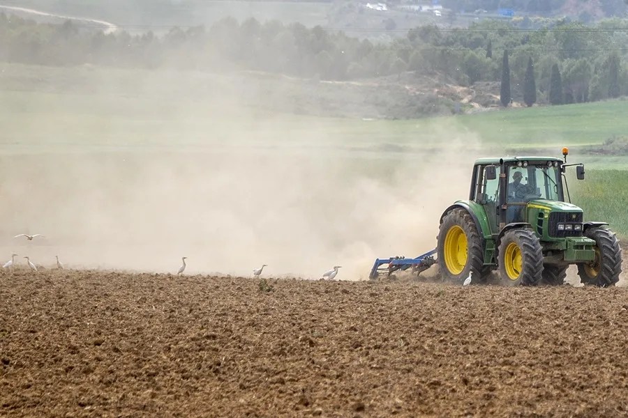 Bruselas ofrecerá ayudas a los agricultores antes del verano para suministro de fertilizantes Bruselas ofrecerá ayudas a los agricultores antes del verano para suministro de fertilizantes
