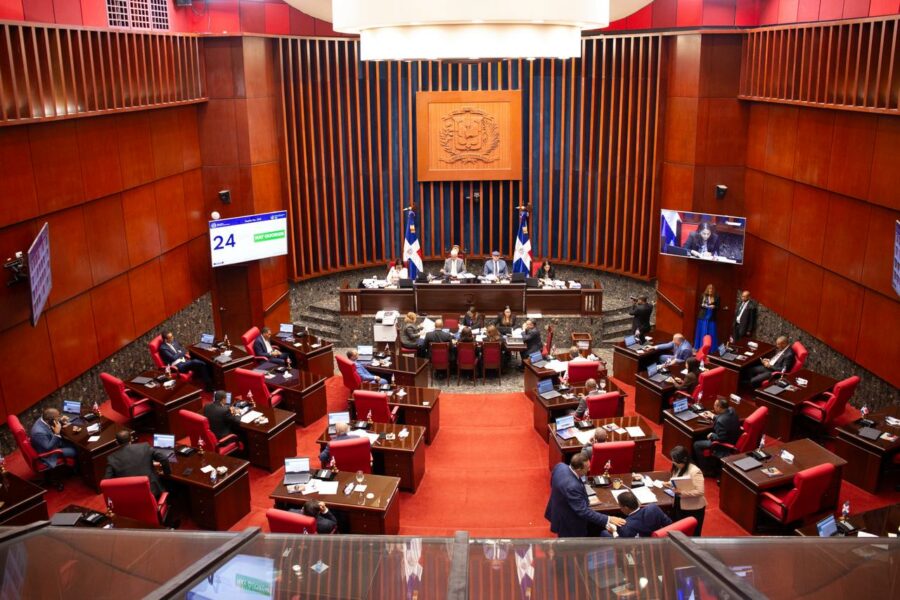 Senado aprueba ley de fomento a la inversión nacional y extranjera Senado aprueba ley de fomento a la inversión nacional y extranjera