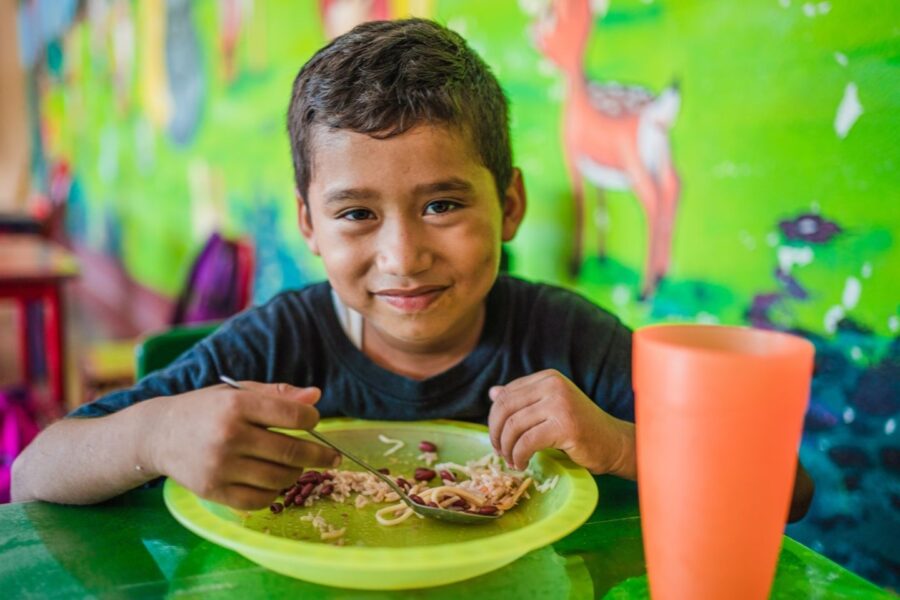 Industriales respaldan proyecto de alimentación escolar, pero plantean una reserva Industriales respaldan proyecto de alimentación escolar, pero plantean una reserva