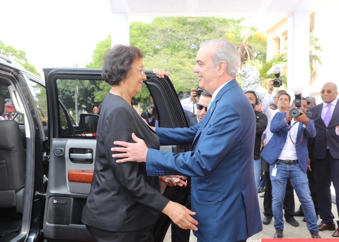 República Dominicana y Surinam acuerdan ampliar las relaciones comerciales República Dominicana y Surinam acuerdan ampliar las relaciones comerciales