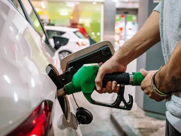 Anadegas acepta diálogo y mantendrá pagos con tarjetas en estaciones de combustibles Anadegas acepta diálogo y mantendrá pagos con tarjetas en estaciones de combustibles